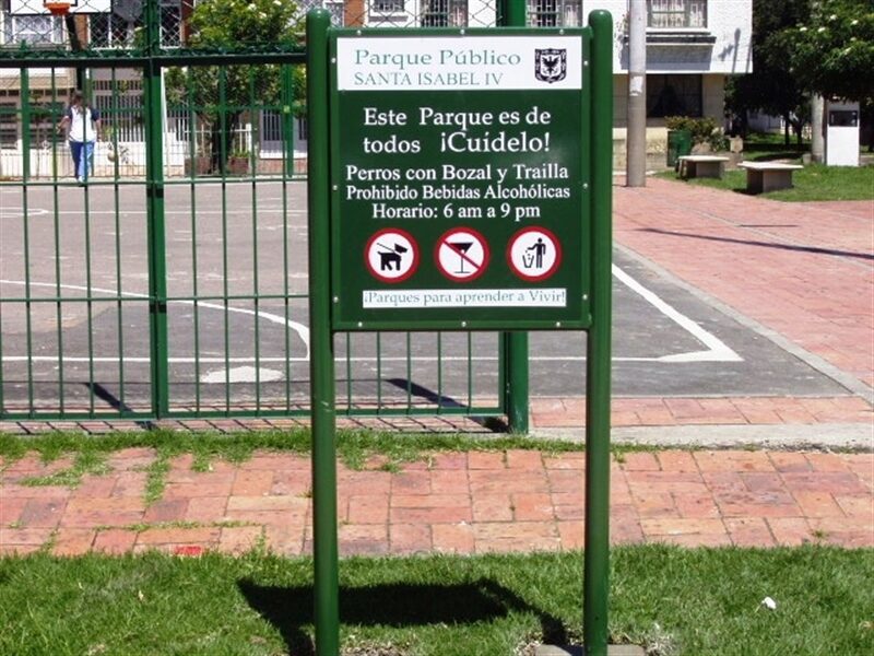 mobiliario urbano parques