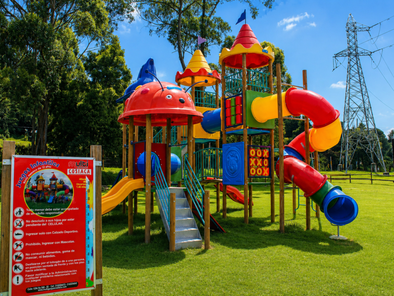 PARQUES_CASTILLO_MULTIPARQUES